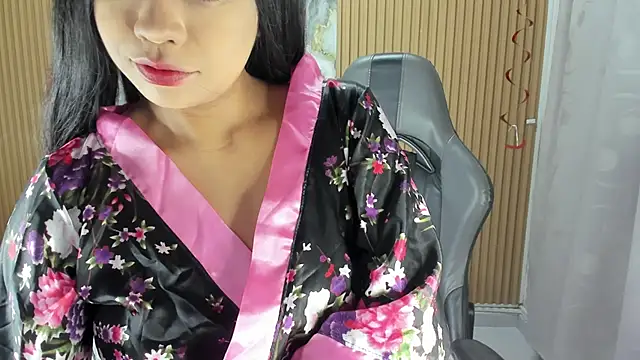 Lili 16 online show from January 9, 2026, 11:06 am