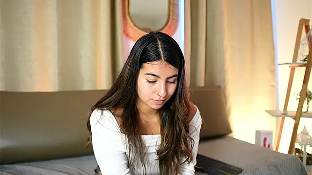 Snapshot of ShelleyMorell chatting on November 27, 2025, 1:00 pm ShelleyMorell online show from November 27, 2025, 1:00 pm