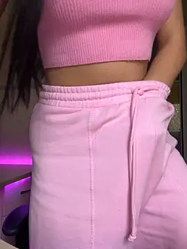 Julietta a online show from November 16, 2025, 8:08 am