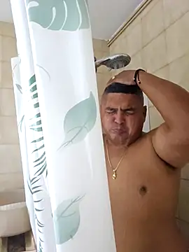 gordito xx online show from September 24, 2025, 5:25 am