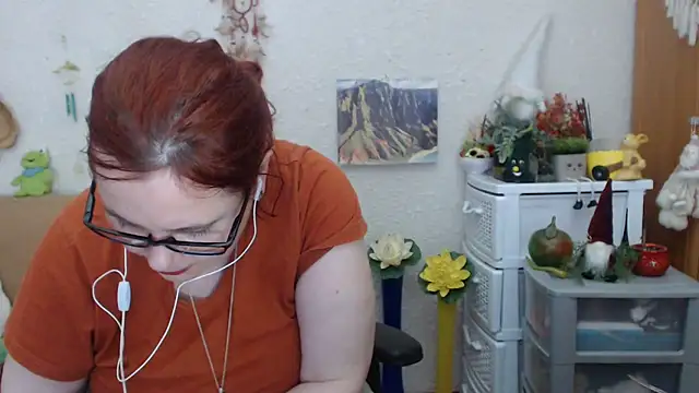 Snapshot of PlayfullMature chatting on March 13, 2025, 6:56 pm PlayfullMature online show from March 13, 2025, 6:56 pm