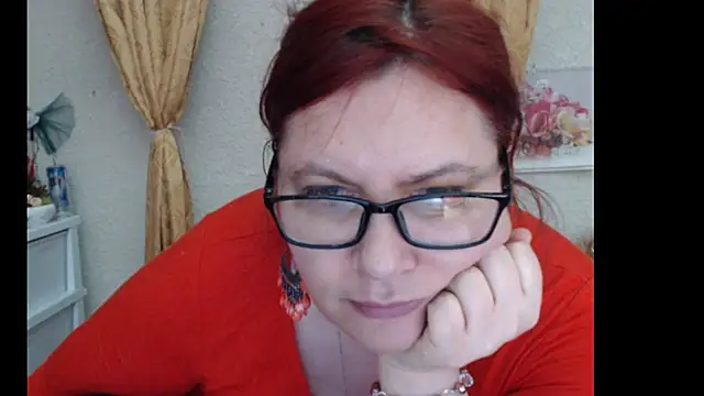 Snapshot of PlayfullMature chatting on October 1, 2025, 11:36 am PlayfullMature online show from October 1, 2025, 11:36 am