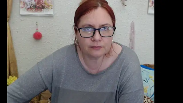 Snapshot of PlayfullMature chatting on October 15, 2025, 7:55 pm PlayfullMature online show from October 15, 2025, 7:55 pm