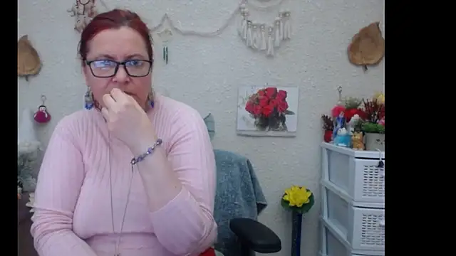 Snapshot of PlayfullMature chatting on September 12, 2025, 2:23 am PlayfullMature online show from September 12, 2025, 2:23 am