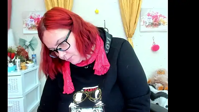 Snapshot of PlayfullMature chatting on October 3, 2025, 2:51 pm PlayfullMature online show from October 3, 2025, 2:51 pm