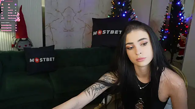 Snapshot of Tina_Breeze chatting on December 19, 2024, 11:50 am Tina Breeze online show from December 19, 2024, 11:50 am
