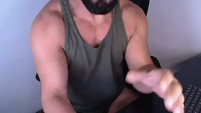 TopDaddy23 online show from June 25, 2026, 5:18 pm