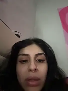 Snapshot of ThickerThanYoBitch chatting on December 16, 2025, 5:06 pm ThickerThanYoBitch online show from December 16, 2025, 5:06 pm