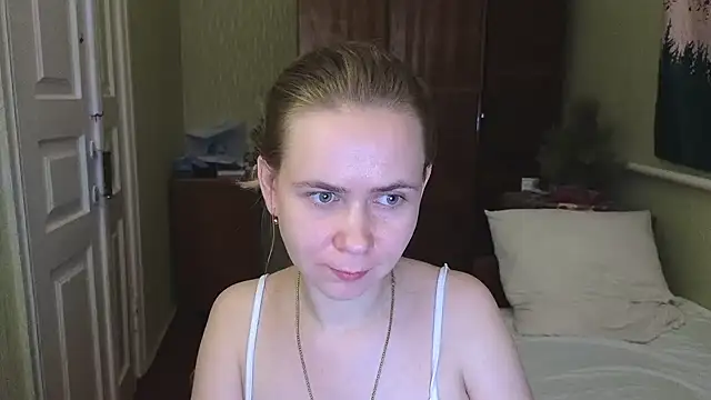 Snapshot of Riley_Roo chatting on January 25, 2025, 8:53 pm Riley Roo online show from January 25, 2025, 8:53 pm