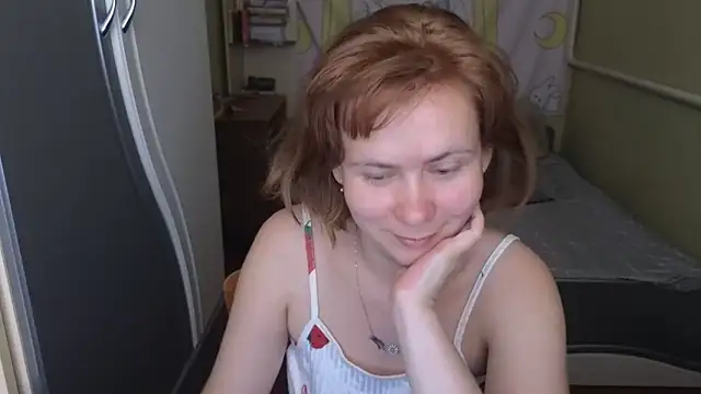 Snapshot of Riley_Roo chatting on June 4, 2026, 7:46 am Riley Roo online show from June 4, 2026, 7:46 am