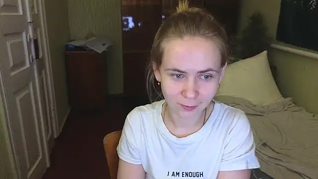 Snapshot of Riley_Roo chatting on January 10, 2025, 8:59 pm Riley Roo online show from January 10, 2025, 8:59 pm