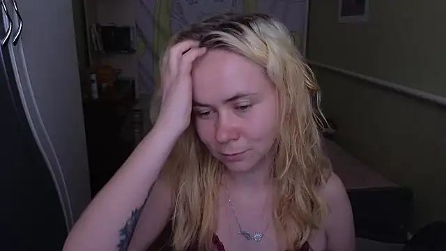 Riley Roo online show from March 31, 2026, 8:49 am