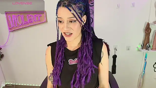 Violet-Queen online show from March 22, 2025, 4:14 am