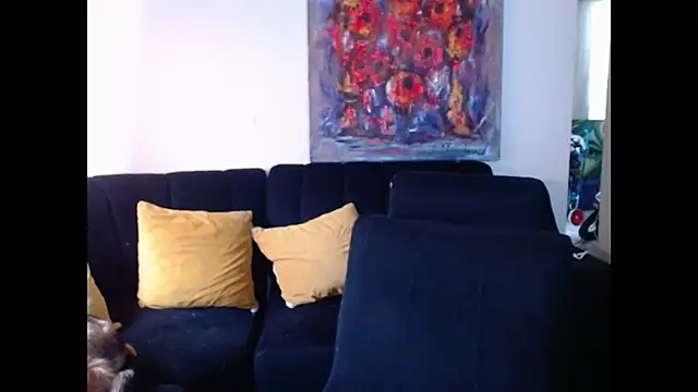 Snapshot of SuzzyyM chatting on October 21, 2025, 6:51 pm SuzzyyM online show from October 21, 2025, 6:51 pm