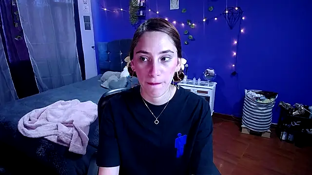 IsaBaileys  online show from September 15, 2025, 9:48 pm