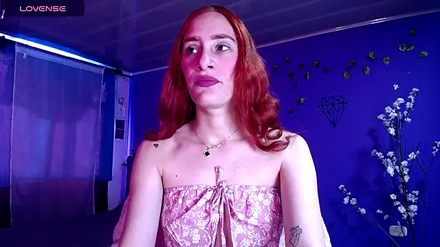 IsaBaileys  online show from October 10, 2025, 9:15 pm