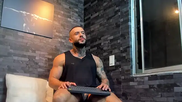 Snapshot of BruceDallas chatting on October 2, 2025, 12:25 am BruceDallas online show from October 2, 2025, 12:25 am