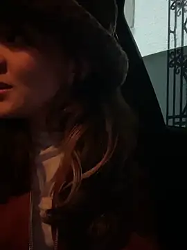 emily amaya online show from December 21, 2024, 3:47 am