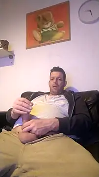 Snapshot of Knuffelstaaf123 chatting on January 14, 2026, 9:40 pm Knuffelstaaf123 online show from January 14, 2026, 9:40 pm