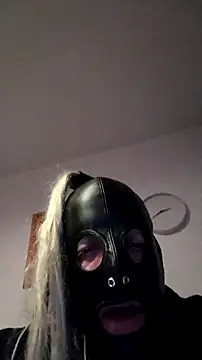 Snapshot of Knuffelstaaf123 chatting on February 3, 2026, 2:53 am Knuffelstaaf123 online show from February 3, 2026, 2:53 am