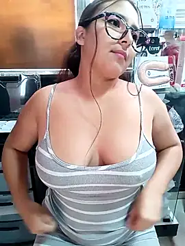 Snapshot of Cute_Penelope chatting on February 7, 2025, 3:08 pm Cute Penelope online show from February 7, 2025, 3:08 pm