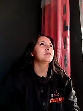 Snapshot of Cute_Penelope chatting on February 13, 2025, 12:11 pm Cute Penelope online show from February 13, 2025, 12:11 pm
