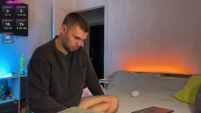 nikitos4you online show from October 14, 2025, 8:04 am