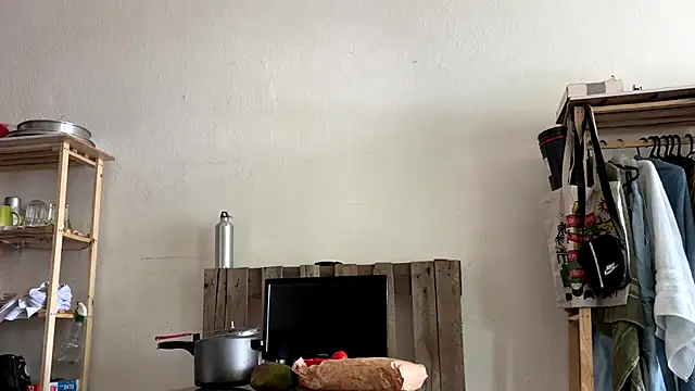 Snapshot of gerson173Hugo chatting on January 6, 2026, 4:11 pm gerson173Hugo online show from January 6, 2026, 4:11 pm