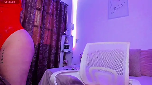 isabela-duran online show from February 28, 2025, 10:06 pm