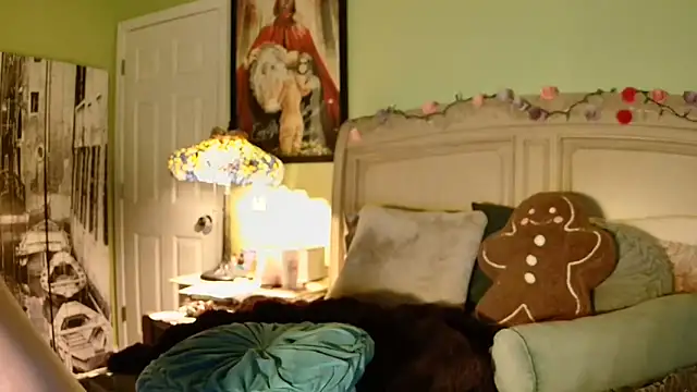 Snapshot of GardenGirl00 chatting on December 19, 2025, 4:49 am GardenGirl00 online show from December 19, 2025, 4:49 am