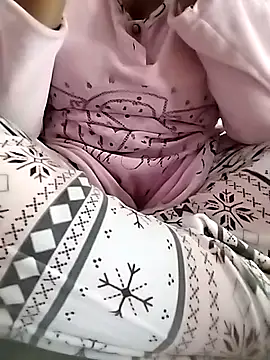 Snapshot of tahra-19 chatting on February 10, 2025, 11:45 pm tahra-19 online show from February 10, 2025, 11:45 pm