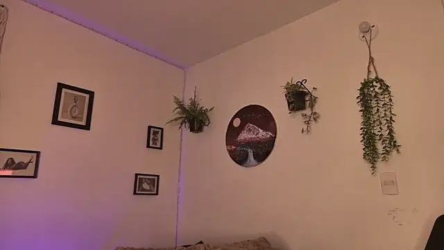 MegganCarter online show from February 8, 2026, 12:30 am