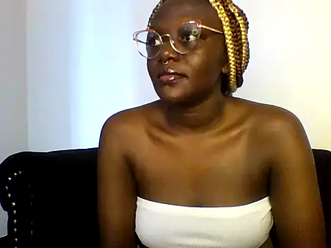 Snapshot of Dirty_sweet_ chatting on February 28, 2025, 12:31 pm Dirty sweet online show from February 28, 2025, 12:31 pm