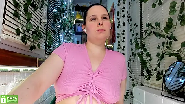 Snapshot of Candys_booty chatting on March 16, 2025, 9:47 pm Candys booty online show from March 16, 2025, 9:47 pm