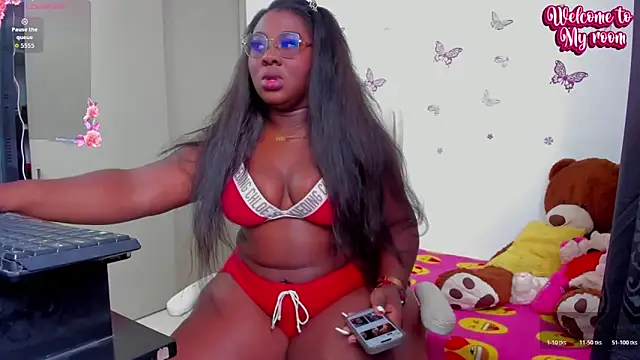 Snapshot of Naomii_King chatting on April 23, 2026, 7:26 pm Naomii King online show from April 23, 2026, 7:26 pm