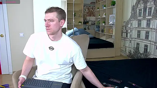 Snapshot of EthanPinkman chatting on June 22, 2026, 11:51 am EthanPinkman online show from June 22, 2026, 11:51 am