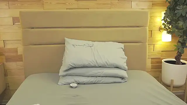 Snapshot of EthanPinkman chatting on February 28, 2026, 3:39 am EthanPinkman online show from February 28, 2026, 3:39 am