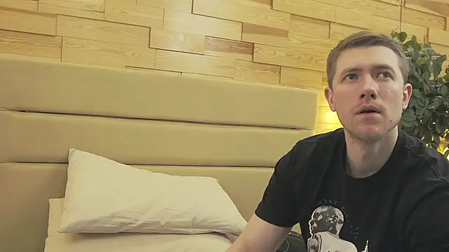 Snapshot of EthanPinkman chatting on November 30, 2025, 4:13 am EthanPinkman online show from November 30, 2025, 4:13 am