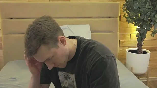 Snapshot of EthanPinkman chatting on March 2, 2026, 7:26 am EthanPinkman online show from March 2, 2026, 7:26 am