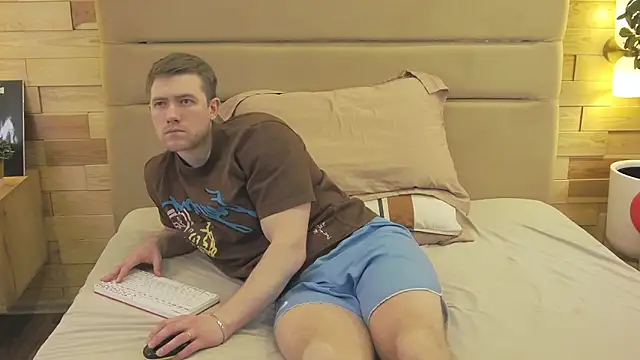 Snapshot of EthanPinkman chatting on February 15, 2026, 7:51 am EthanPinkman online show from February 15, 2026, 7:51 am