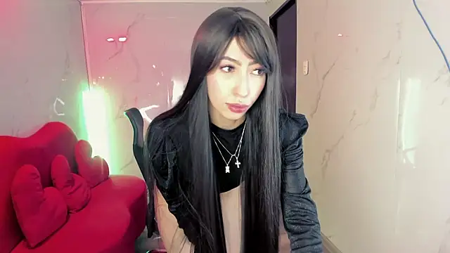 LilithCooperr  online show from May 16, 2026, 10:20 pm