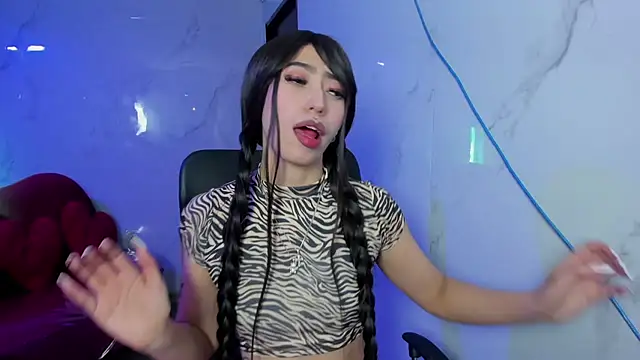 Snapshot of LilithCooperr_ chatting on July 14, 2026, 8:04 pm LilithCooperr online show from July 14, 2026, 8:04 pm