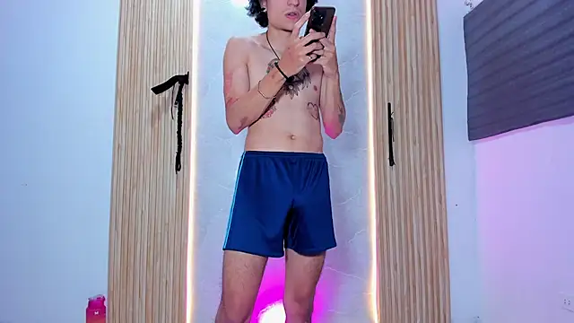 wild demongirl online show from January 18, 2026, 7:06 pm