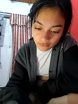 littlemelii online show from January 3, 2025, 6:00 am