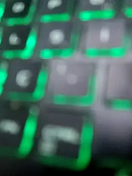 Snapshot of BALIKETLIBOY006 chatting on December 2, 2025, 9:49 pm BALIKETLIBOY006 online show from December 2, 2025, 9:49 pm