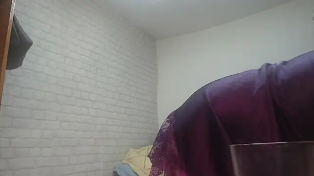 Snapshot of EmmaSquirt chatting on November 7, 2025, 7:02 am EmmaSquirt online show from November 7, 2025, 7:02 am