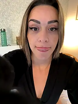 Alisa-Marie online show from November 9, 2025, 12:20 pm