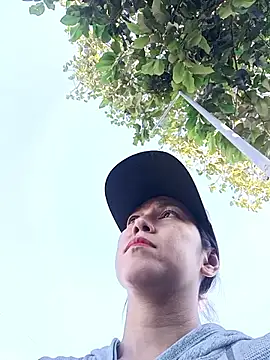 2HotAsain4u online show from September 21, 2025, 1:00 am