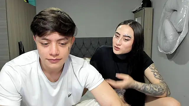 Snapshot of steban_and_kim chatting on March 17, 2025, 10:19 pm steban and kim online show from March 17, 2025, 10:19 pm