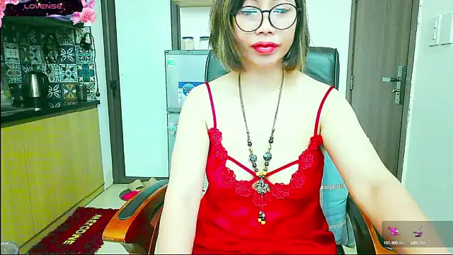 Miu-Le online show from October 9, 2025, 3:45 pm